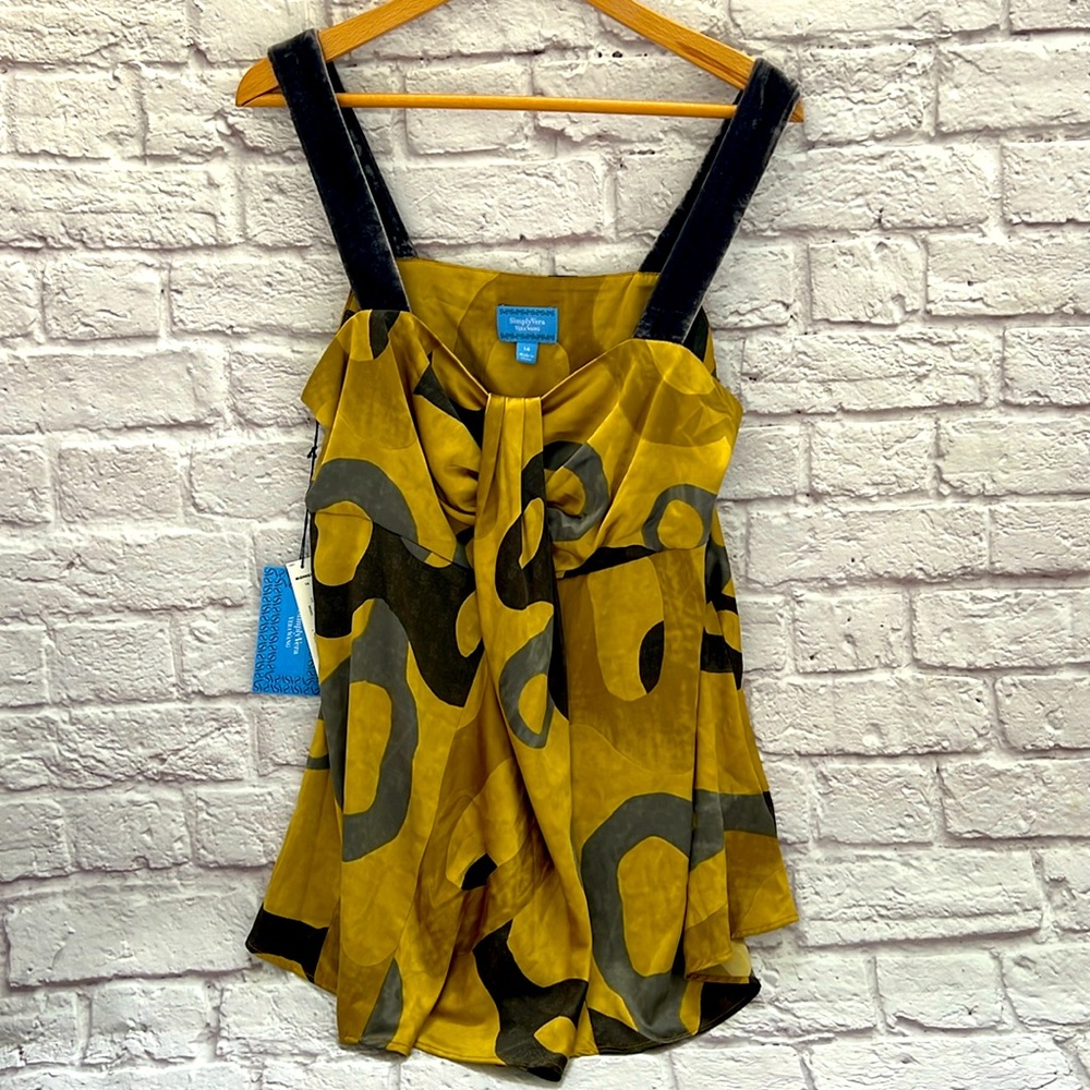 Simply Vera Wang tank top velvet straps satin